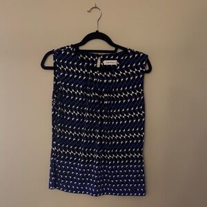Calvin Klein Navy and White Patterned sleeveless shell medium